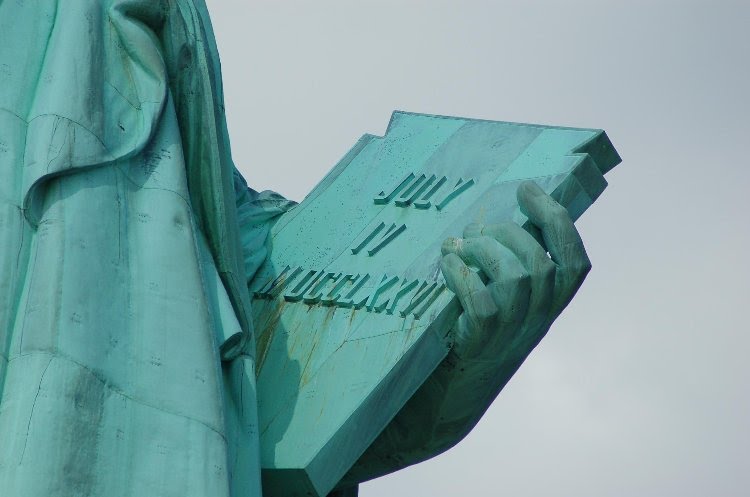 Tablet of statue of liberty 4th july 1776