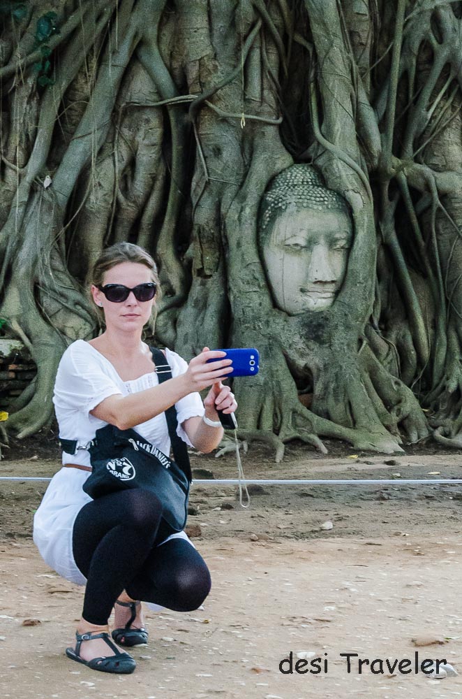Buddha Head Tree Root Thailand (1)