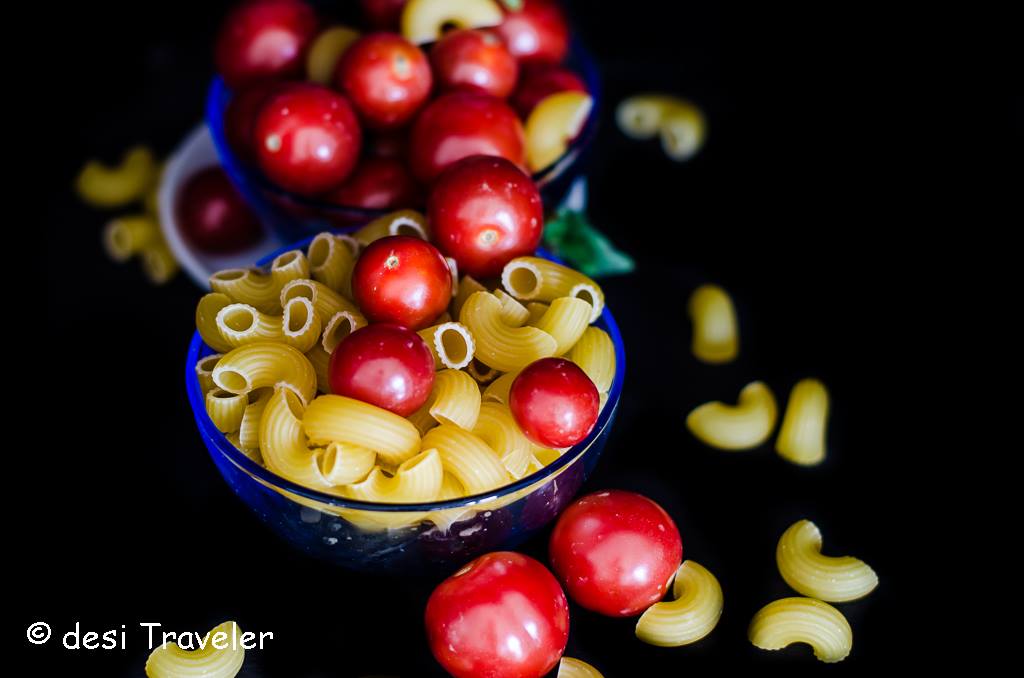 pasta with cherry tomatoes 