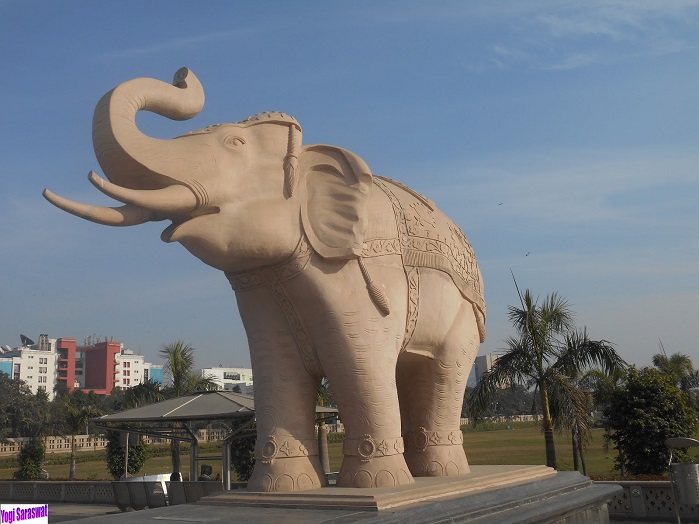 Mayawati elephant park Noida