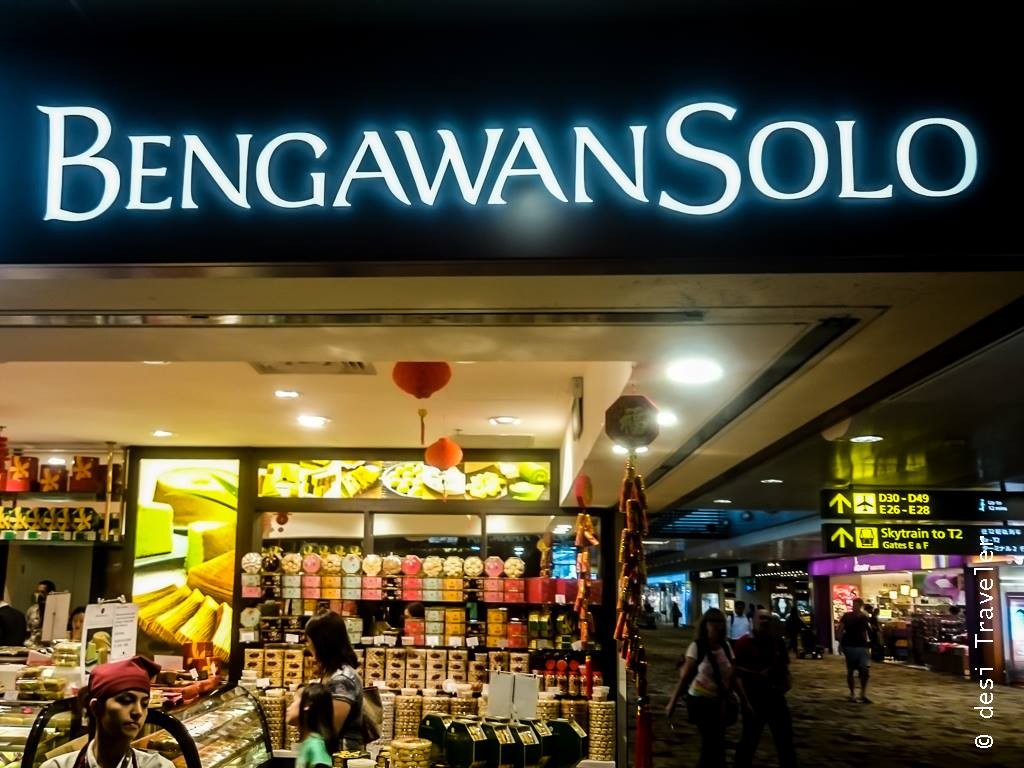 Shopping at Changi Airport Bengawan Solo