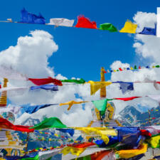 May 2016 Calendar Download Desktop Wallpaper – Prayer Flags Kunzum Pass