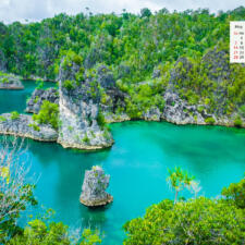 May 2017 Calendar – Download Desktop Wallpaper  from Indonesia