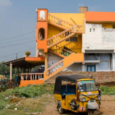 Colors of India: The Homes In Indian Villages & Small Towns